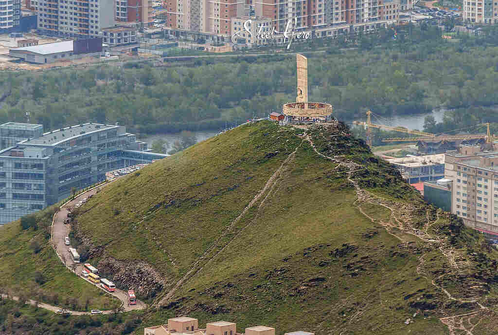 Zaisan Tolgoi - MGLGUIDE.COM